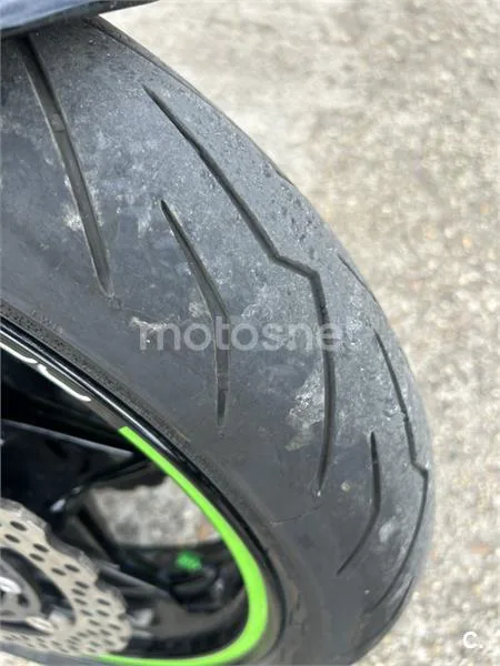 Kawasaki Z900 - Vista 8