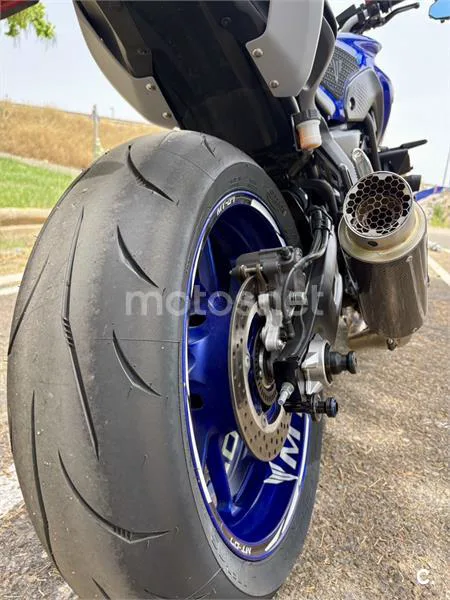 Yamaha MT-07 - Vista 4