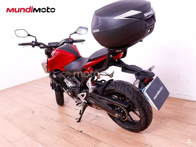 Honda CB125R - Vista 8