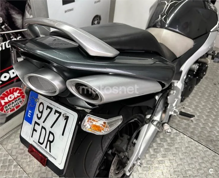 Suzuki GSR 600 – Vista 4