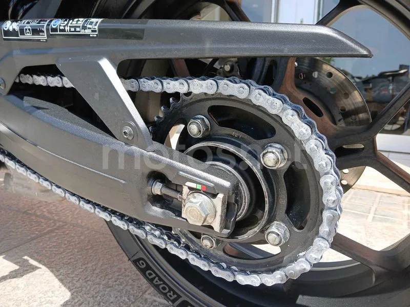 Honda CBR650R - Vista 12