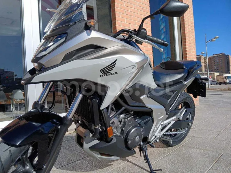 Honda NC750X - Vista 13