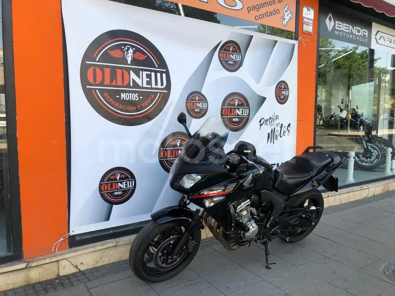 Honda CBF600S 3599 € 2013 Madrid - 2