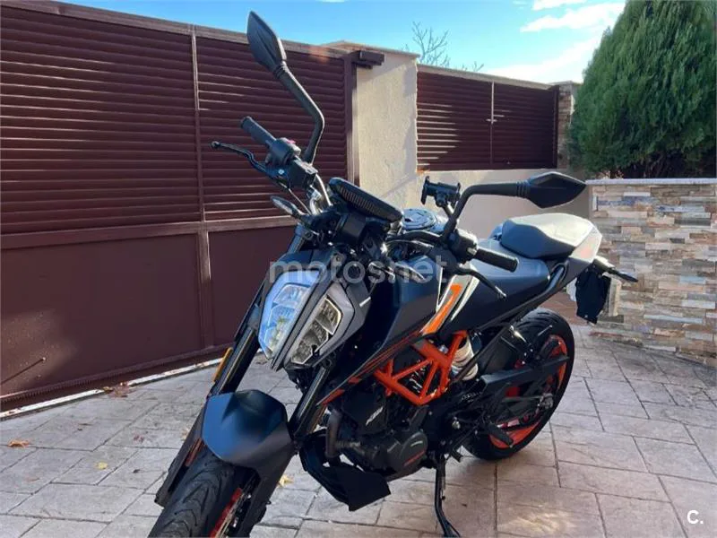 KTM 125 – Vista 3