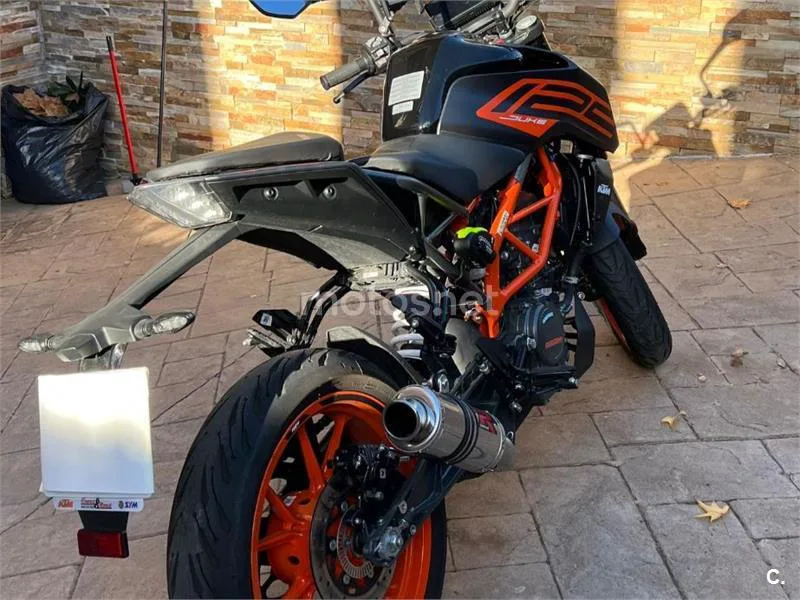 KTM 125 – Vista 4