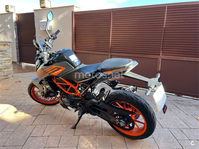 KTM 125 – Vista 5