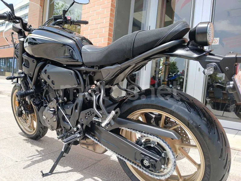 Yamaha XSR700 - Vista 13