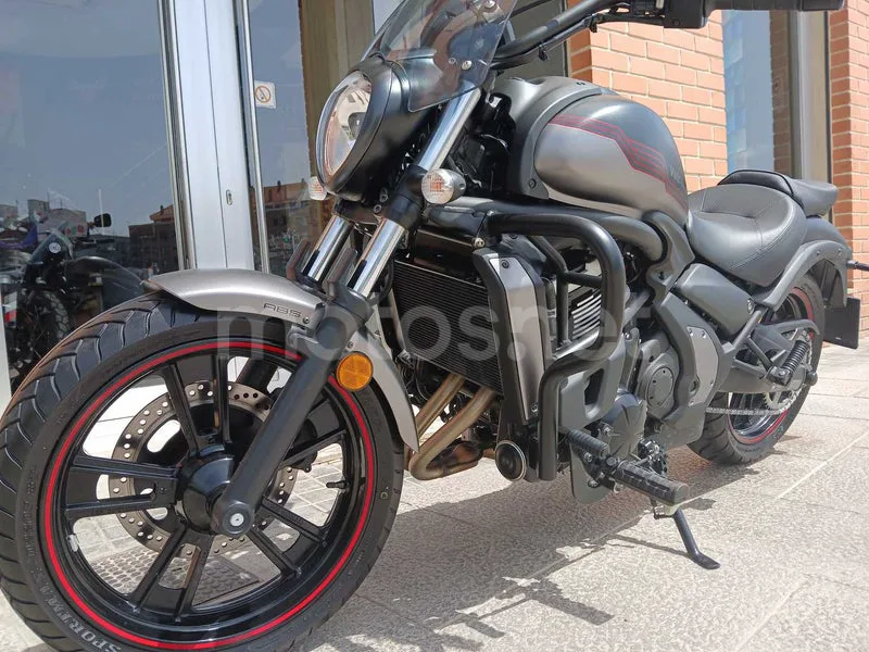Kawasaki Vulcan S - Vista 5