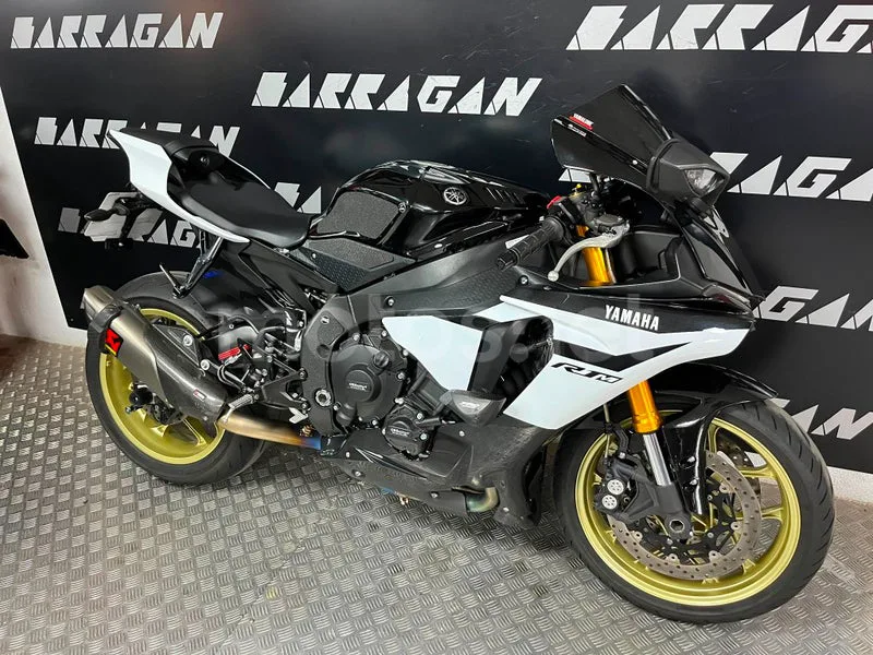 Yamaha YZF-R1 - Vista 6