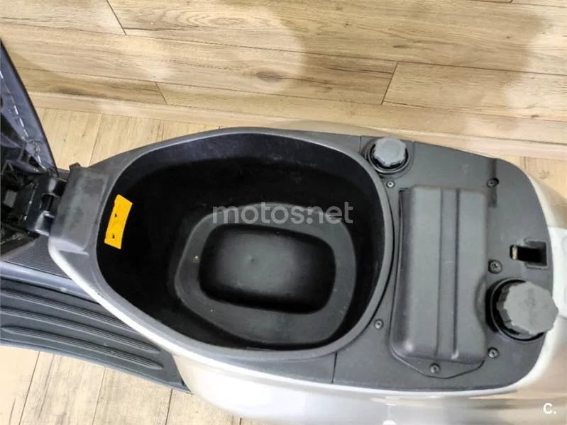 Vespa ET2 – Vista 14