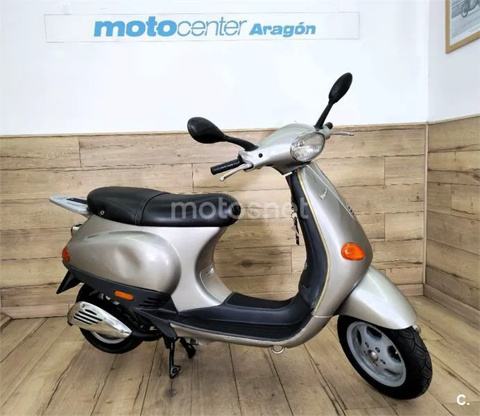 Vespa ET2 – Vista 3