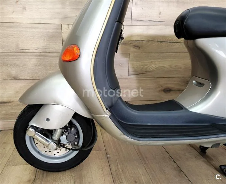 Vespa ET2 – Vista 7