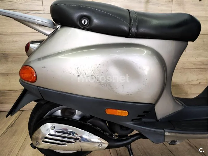 Vespa ET2 – Vista 10