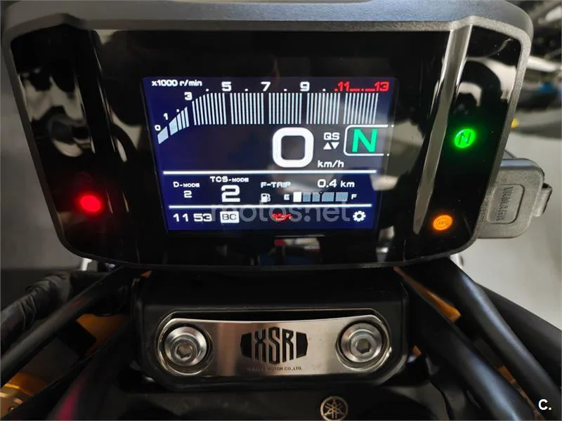 Yamaha XSR900 - Vista 6