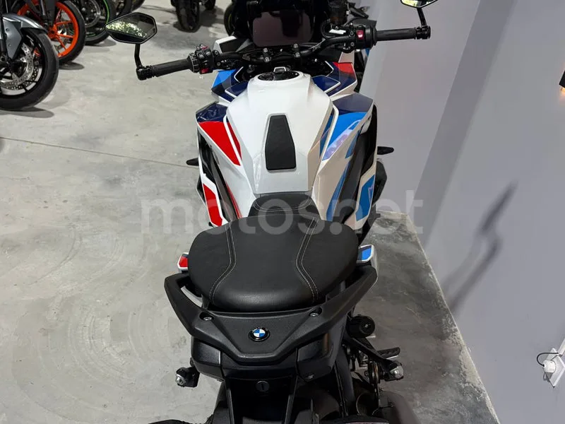 BMW M 1000 XR - Vista 17