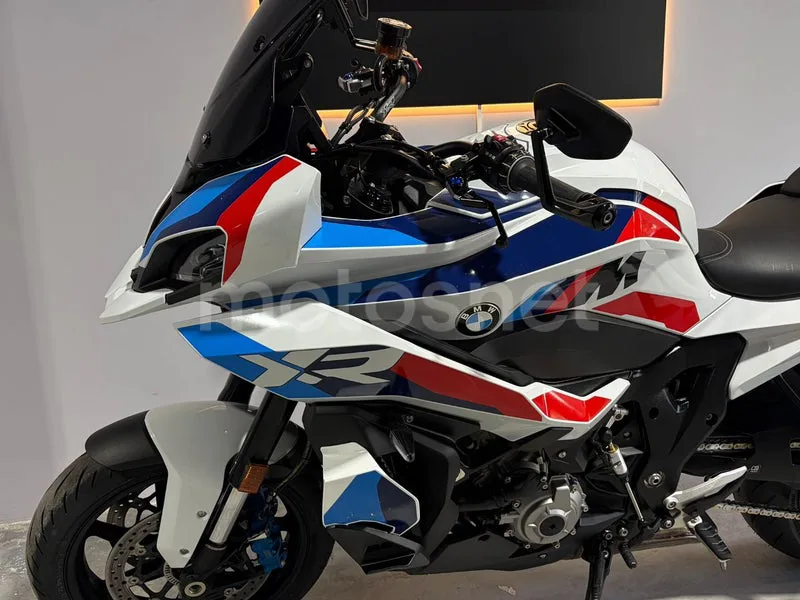 BMW M 1000 XR - Vista 3