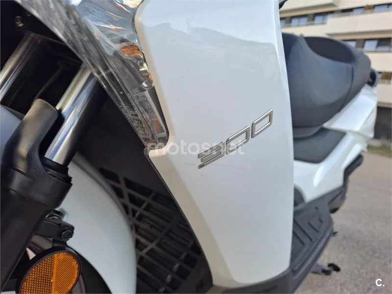 Kymco Grand Dink 300 2850 € 2021 Madrid - 2