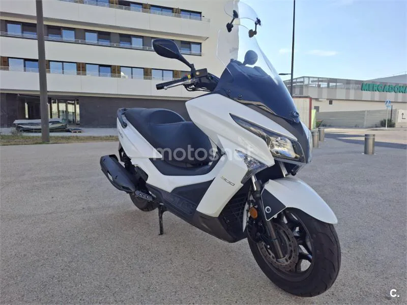Kymco Grand Dink 300 - Vista 4