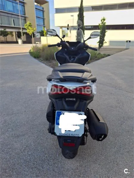 Kymco Grand Dink 300 - Vista 8