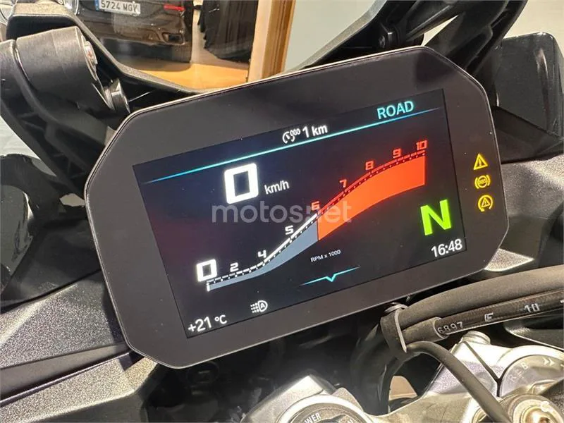 BMW F 900 XR - Vista 7