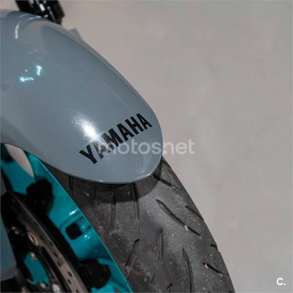 Yamaha MT-03 - Vista 13