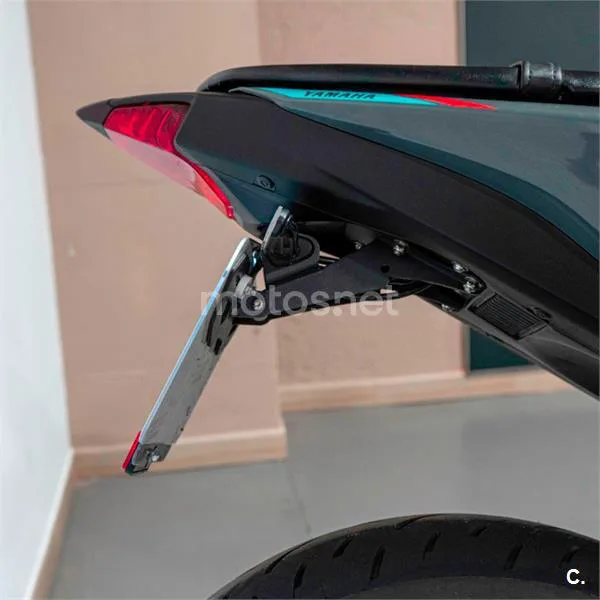 Yamaha MT-03 - Vista 15