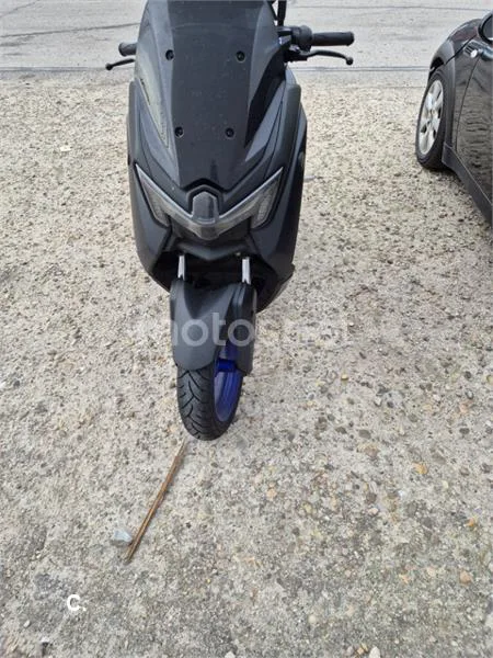 Yamaha NMAX - Vista 4