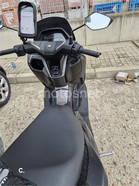 Yamaha NMAX - Vista 5