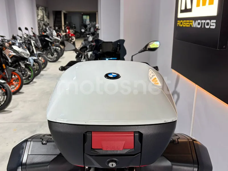 BMW S 1000 XR - Vista 16