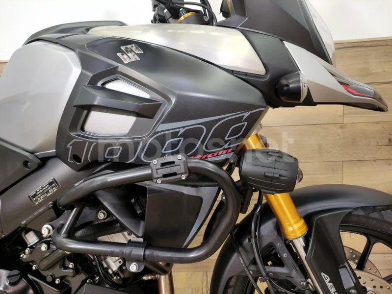 Suzuki V-Strom 1000 - Vista 7
