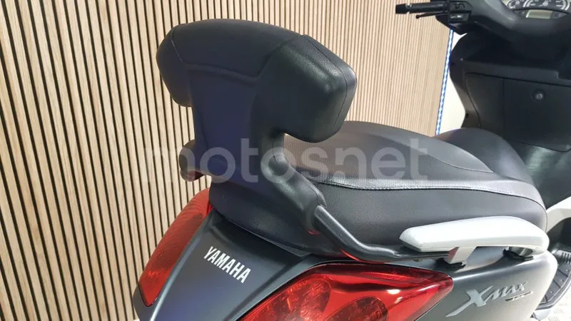 Yamaha XMAX 125 - Vista 11