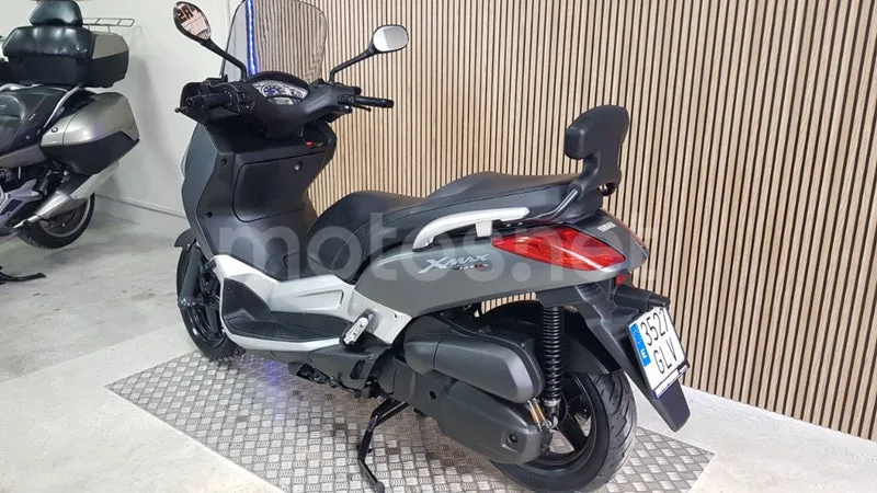 Yamaha XMAX 125 - Vista 17