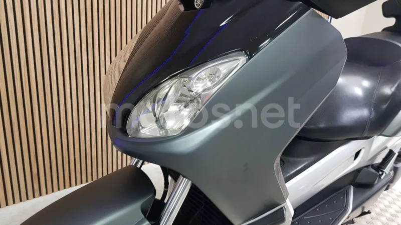 Yamaha XMAX 125 - Vista 19
