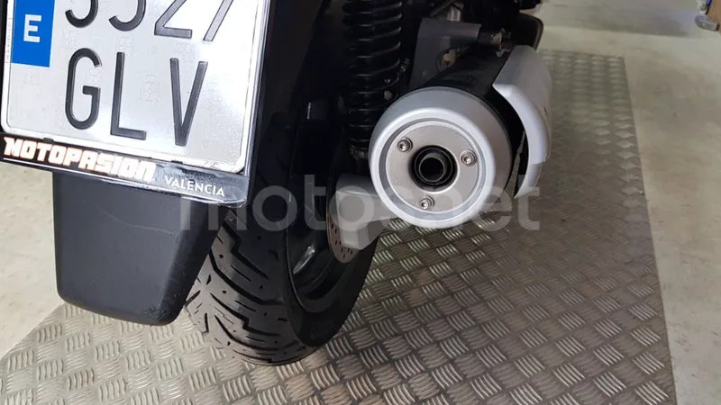 Yamaha XMAX 125 - Vista 27