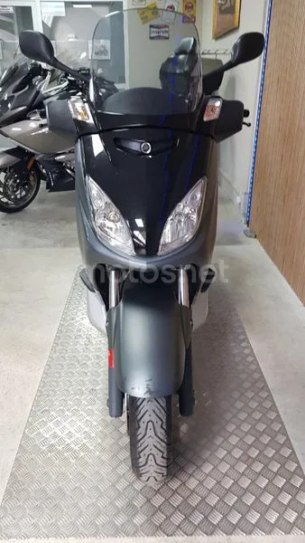 Yamaha XMAX 125 - Vista 4
