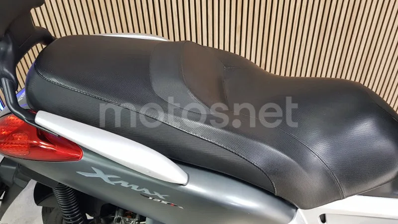 Yamaha XMAX 125 - Vista 9