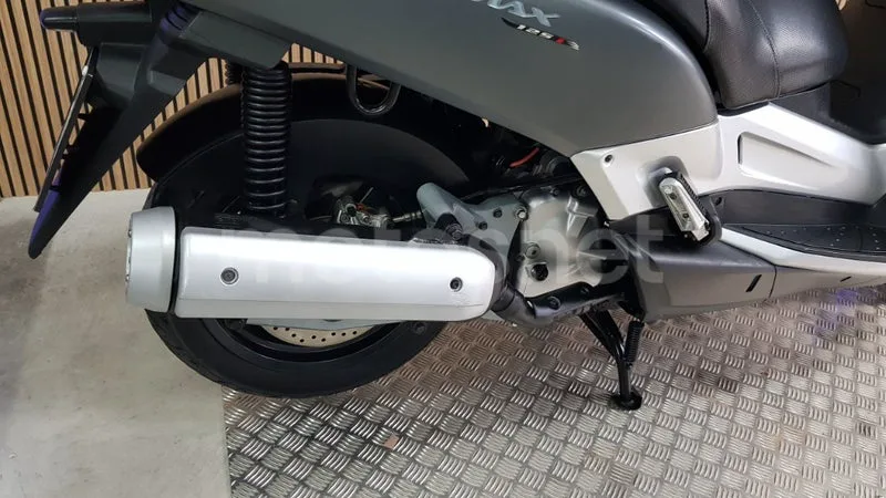 Yamaha XMAX 125 - Vista 10