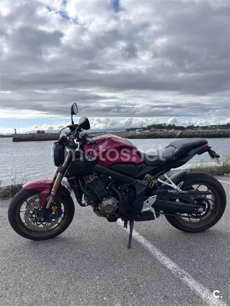 Honda CBR650R - Vista 3