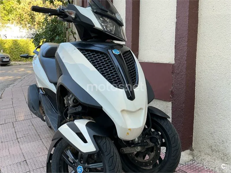Piaggio MP3 2500 € 2019 Madrid - 1