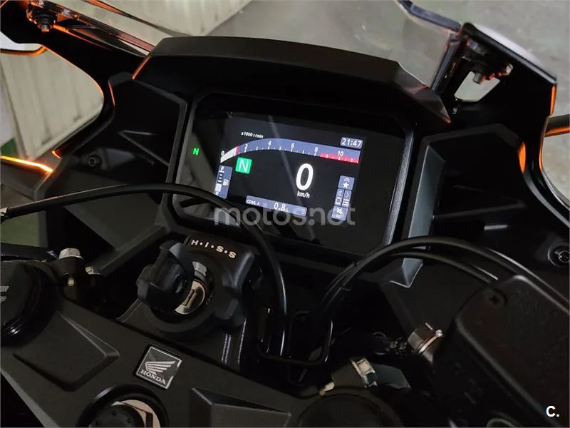 Honda CBR500R - Vista 5