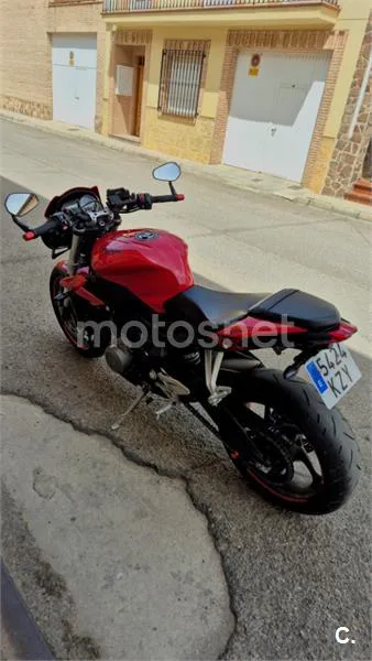 Triumph Street Triple - Vista 6