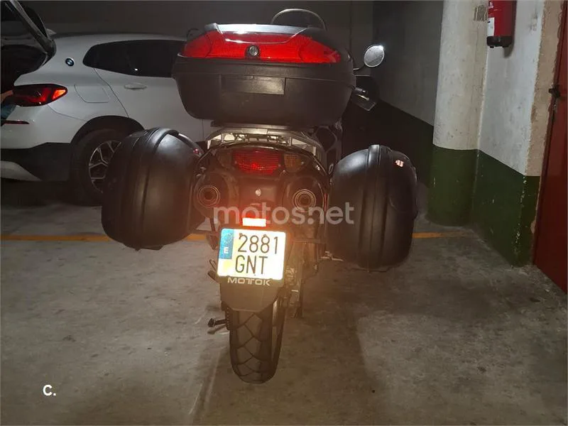 Honda XL1000V Varadero - Vista 3