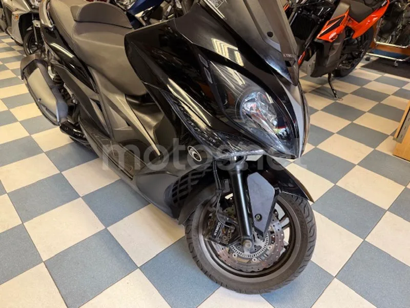 Kymco Xciting 400 - Vista 13