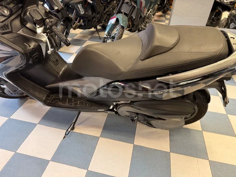 Kymco Xciting 400 - Vista 7