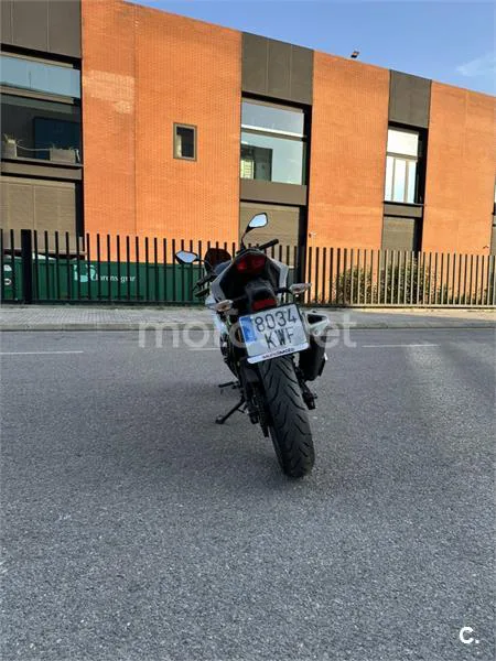 Kawasaki Z125 - Vista 3