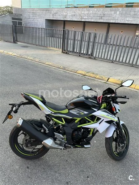 Kawasaki Z125 - Vista 8