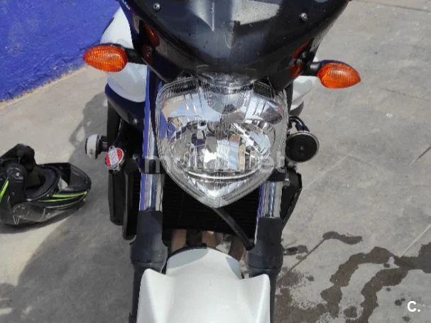 Yamaha FZ6 - Vista 3