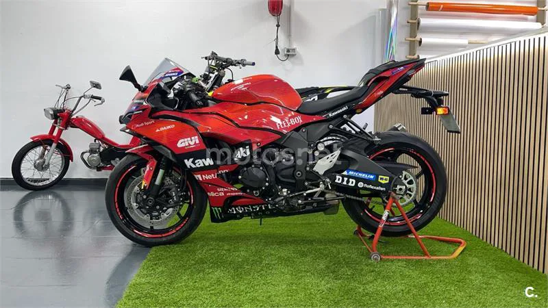 Kawasaki Ninja ZX-6R - Vista 3