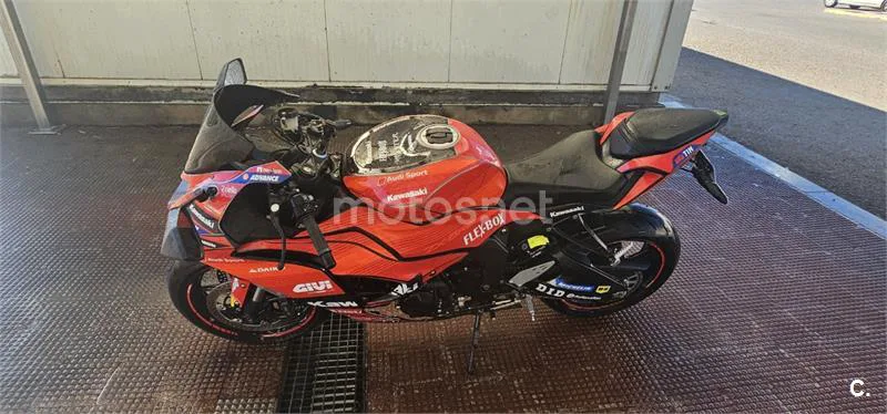 Kawasaki Ninja ZX-6R - Vista 4