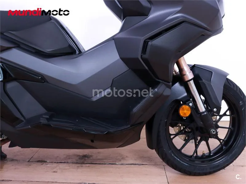 Honda ADV350 - Vista 20